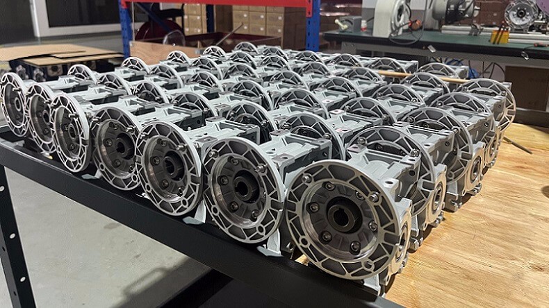 上海艾思捷蝸輪蝸桿減速機一般作用是什么？